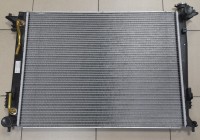 Радиатор охлаждения Sportage R 10-/Tucson 09-/IX35 09-  LRc081Y5