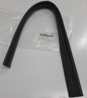 Уплотнитель проема двери Bongo III на порог